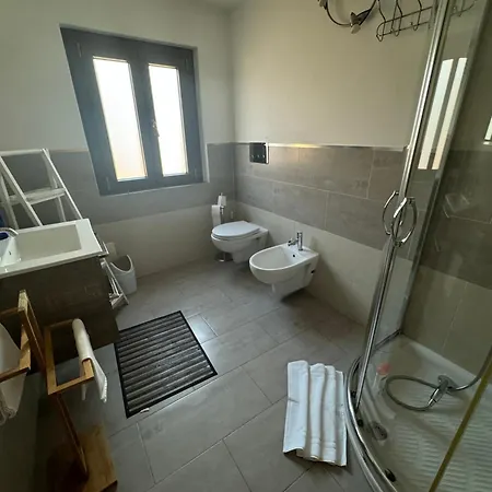 Pm 1 Via Armando Diaz * Ольбия